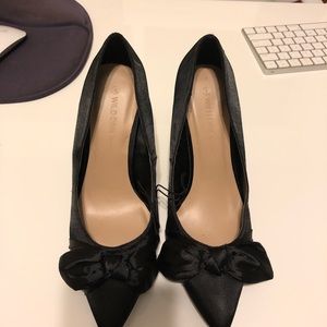 Wild diva bowtie heels